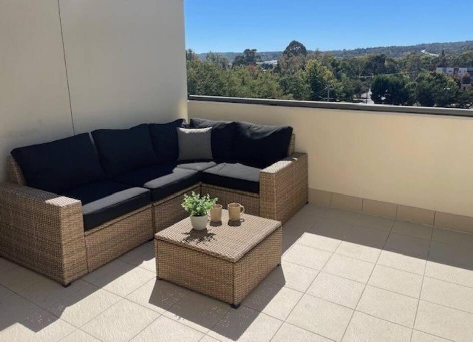 Qbn Cracker: 2Br, 2Ba, 2 Secure B/ Ment Car Parks Apartment Queanbeyan Ngoại thất bức ảnh