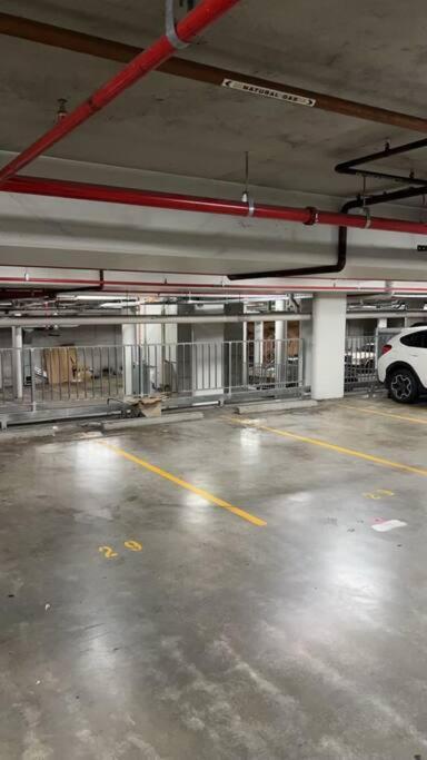 Qbn Cracker: 2Br, 2Ba, 2 Secure B/ Ment Car Parks Apartment Queanbeyan Ngoại thất bức ảnh