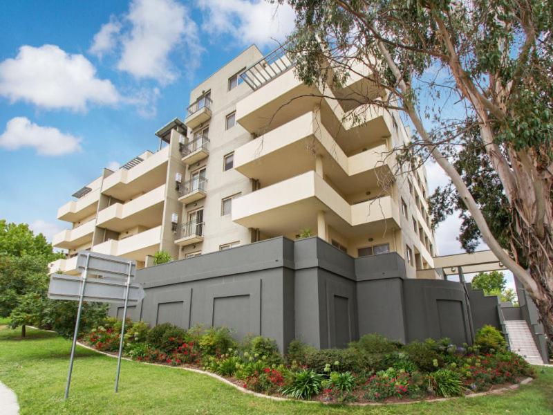 Qbn Cracker: 2Br, 2Ba, 2 Secure B/ Ment Car Parks Apartment Queanbeyan Ngoại thất bức ảnh